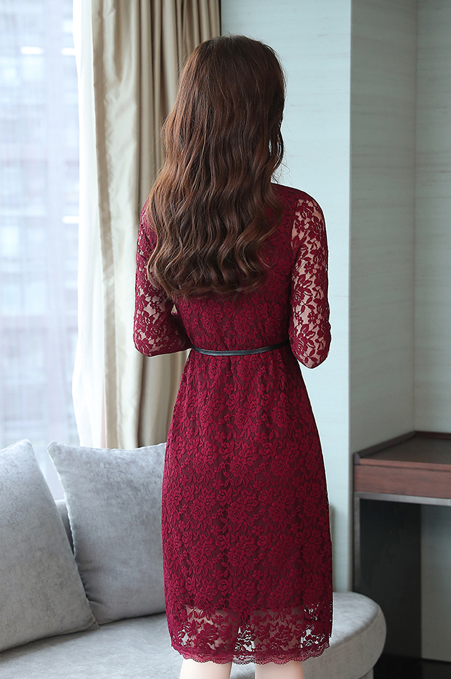 GW2275 Classic Lace Dress Maroon