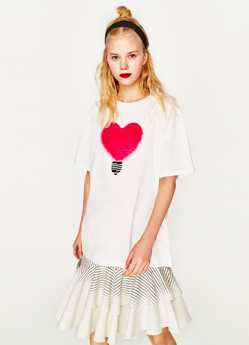 BM71129 Love Shape Embroidery T-Shirt White