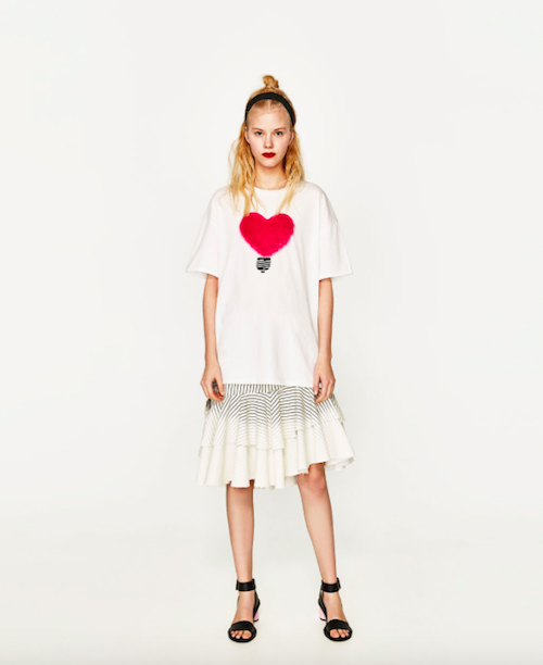 BM71129 Love Shape Embroidery T-Shirt White