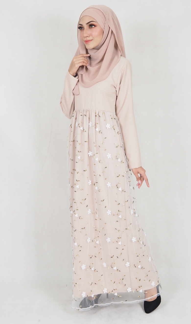 SW5082 Pretty Jubah (Plus Size) Cream