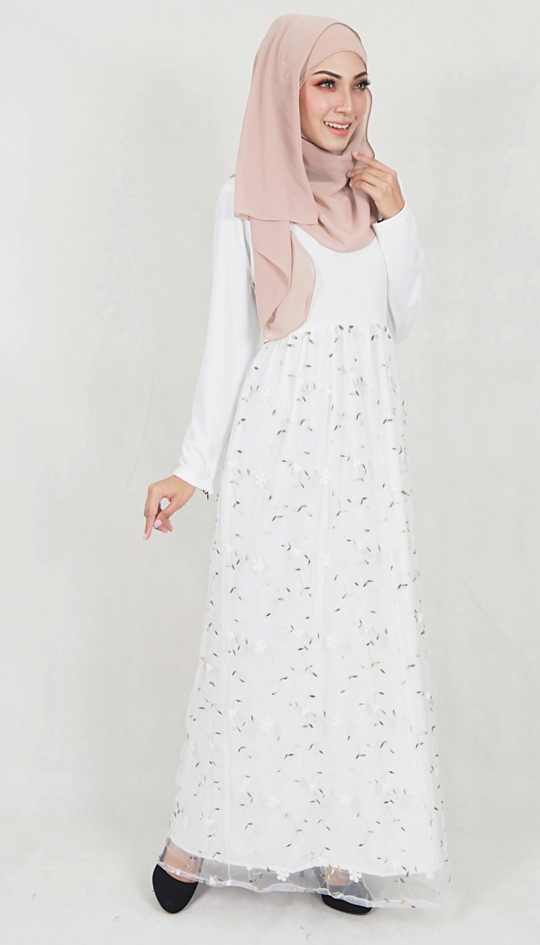 SW5109 Pretty Jubah (Breastfeed) White