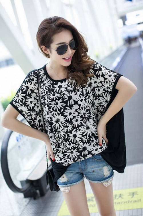 WT21745 Fashion Flower Top Black