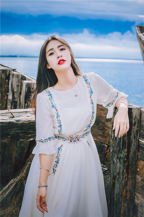 BM70255 Elegant Dress White