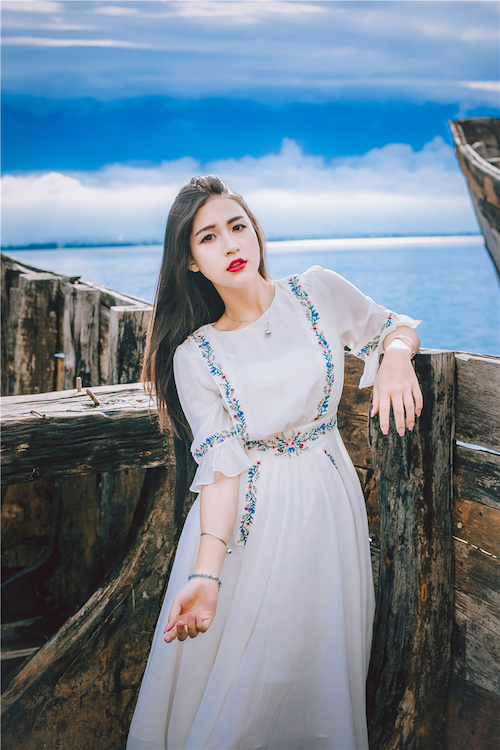 BM70255 Elegant Dress White