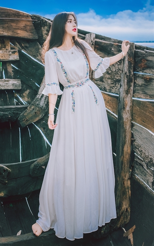 BM70255 Elegant Dress White