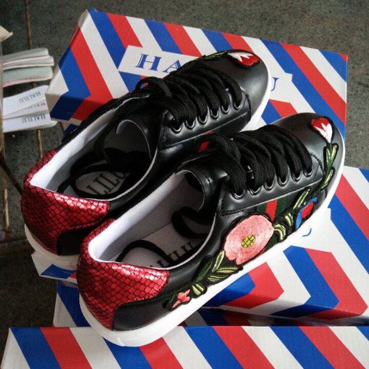 YK018 FLORA EMBRIODERY SNEAKERS (BLACK)
