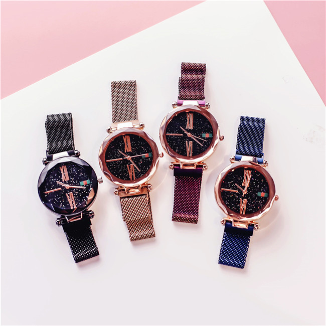 WA7691 Magnetic Strap Watch Gold