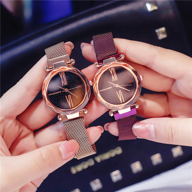 WA7691 Magnetic Strap Watch Gold