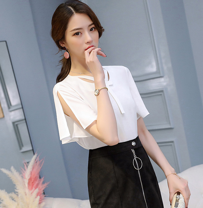 ST-633 Charming Top White