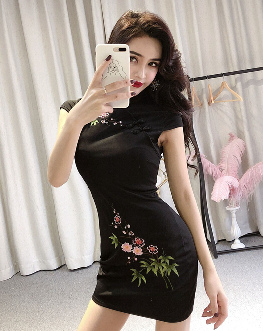 ZL724 Stylish Cheongsam Black