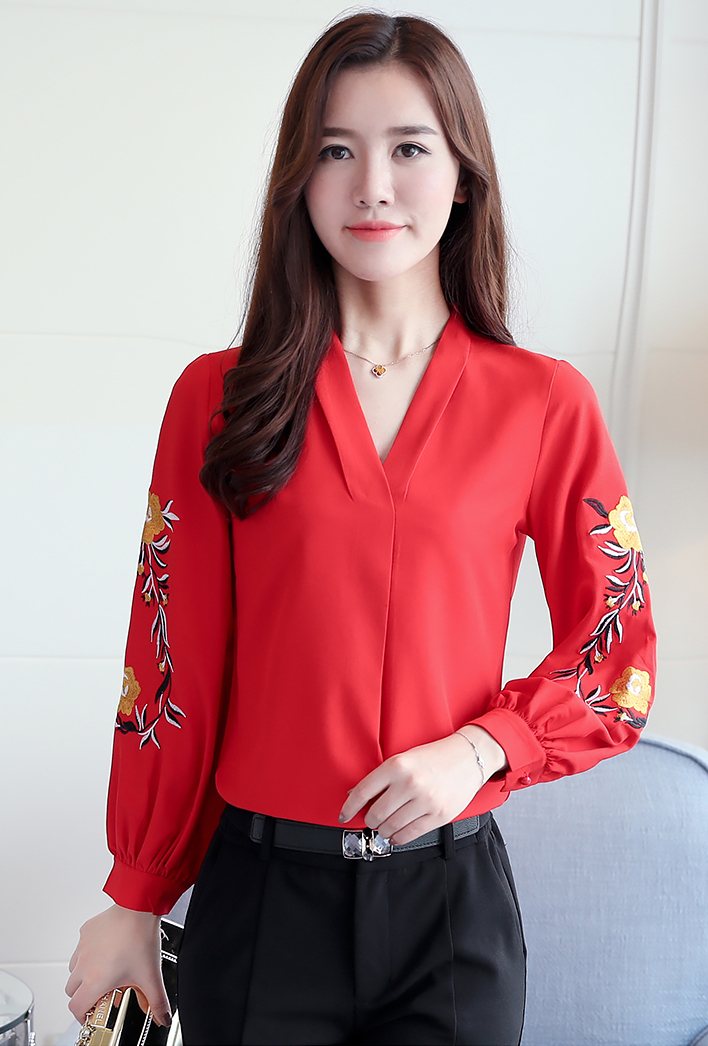 FF-133 Classic Embroidery Top Red