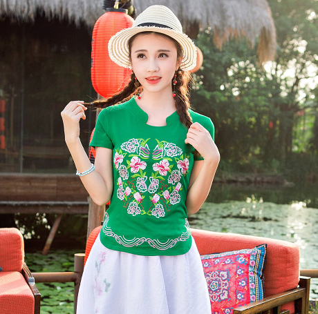 ST-676 Charming Top Green