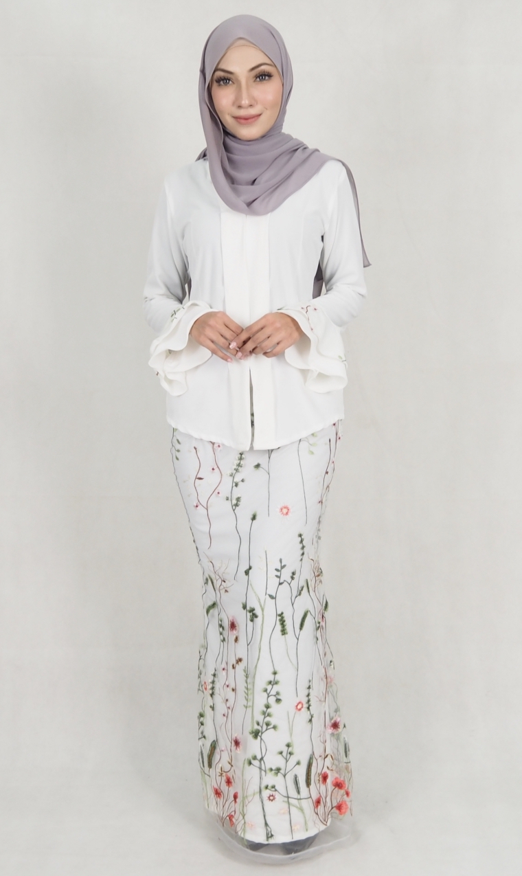 SW5168 Fashion Kebaya White