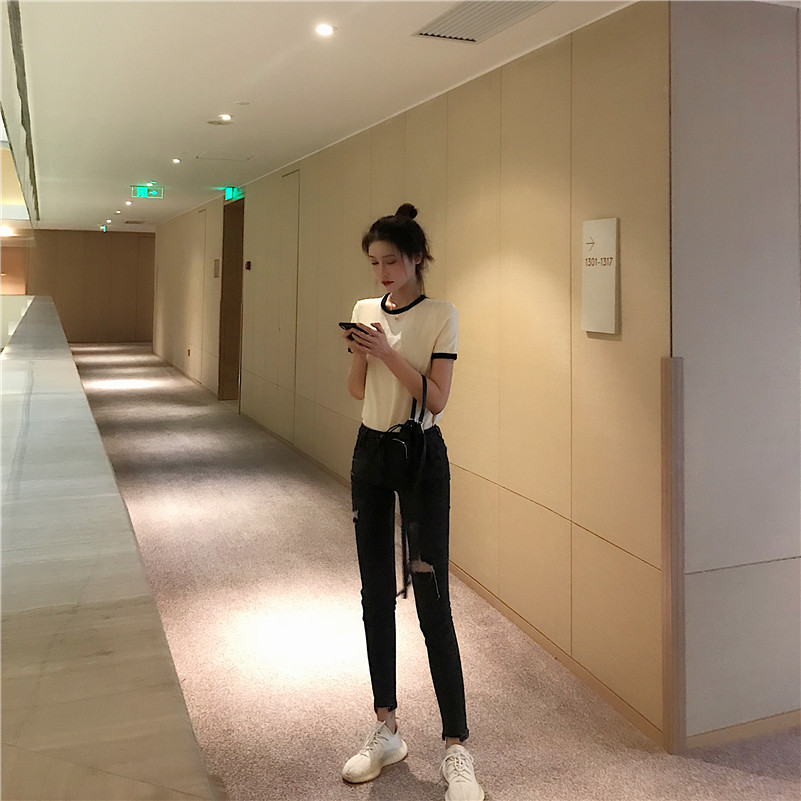 FF-182 Casual Top Almond