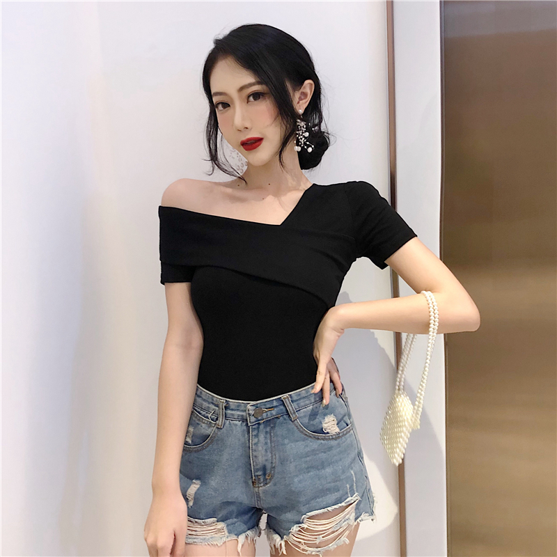 FF-183 Trendy Top Black