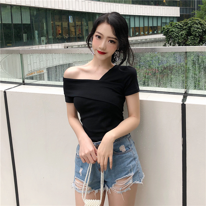 FF-183 Trendy Top Black