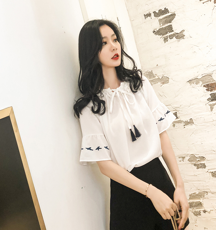 FF-195 Lovely Off Shoulder Top White