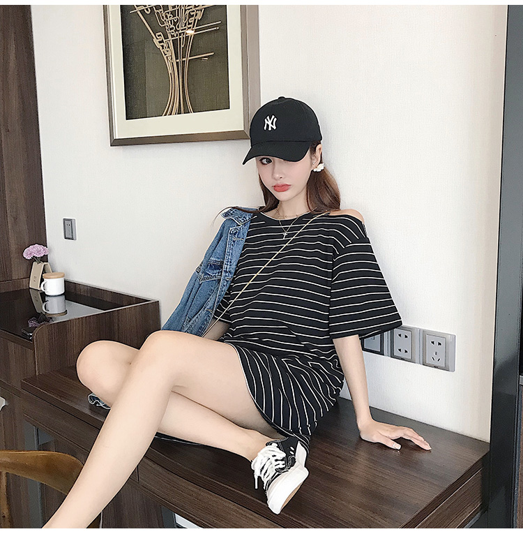 FF-202 Casual Stripe Top Black