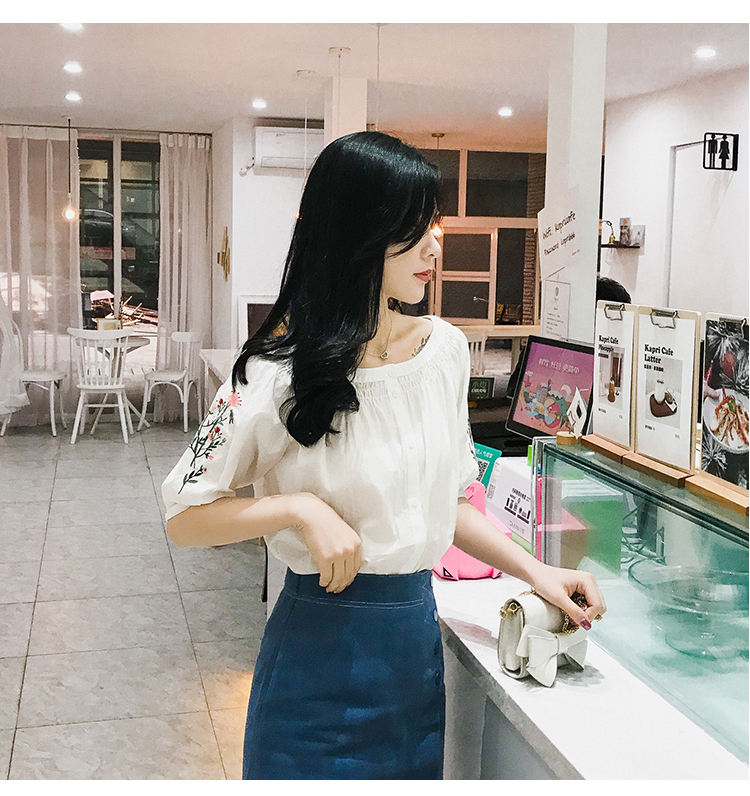 FF-207 Lovely Embroidery Top White