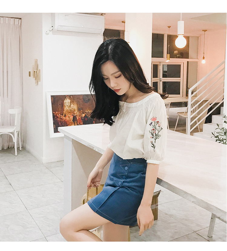 FF-207 Lovely Embroidery Top White