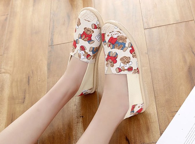 ST-690 Trendy Shoe Bear