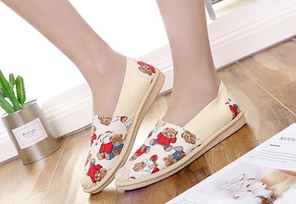 ST-690 Trendy Shoe Bear