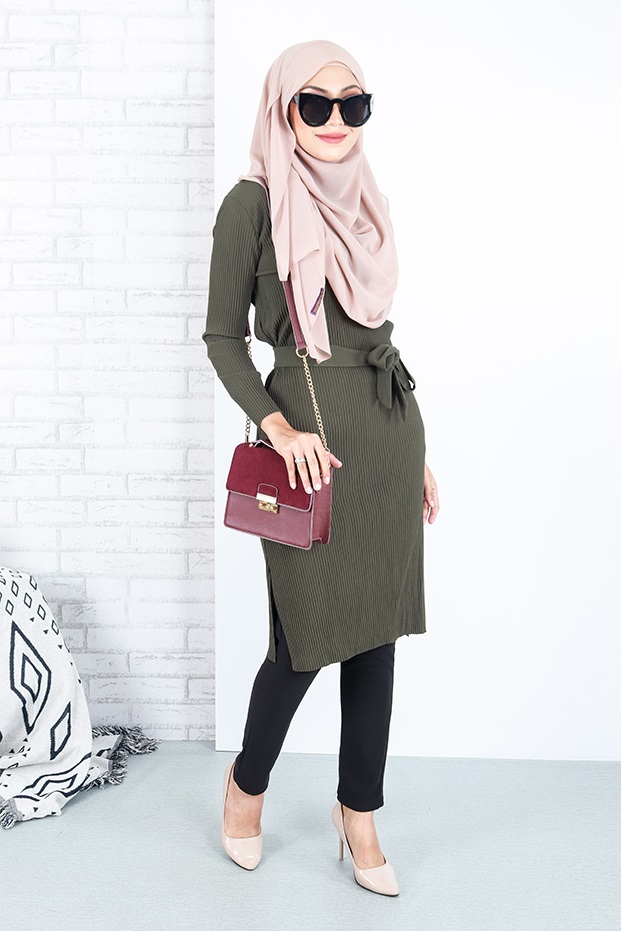 QA-662 WOMEN'S MIDI DRESS ARMY GREEN
