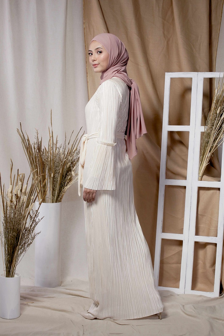 BM71219 PLEATED DRESS IVORY