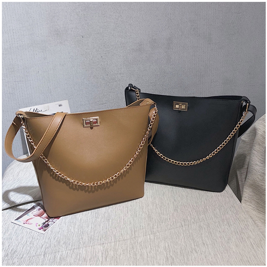 KW80548 TRENDY TOTE BAG BLACK