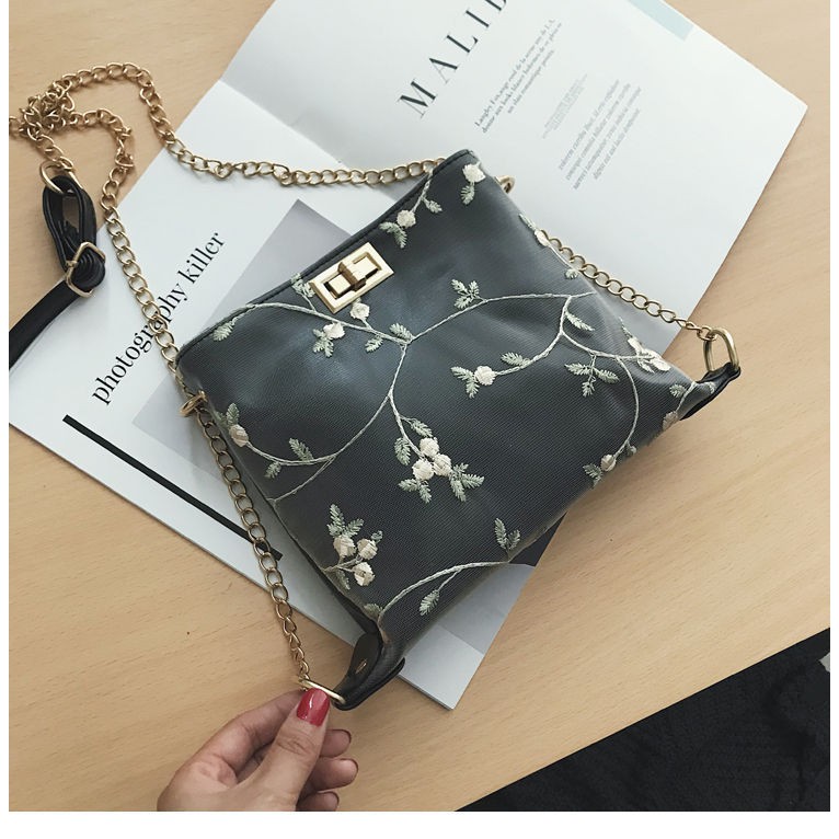 KW80598 CASUAL CROSSBODY BAG BLACK