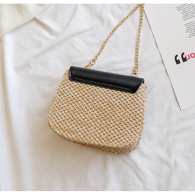 KW80611 CROSSBODY BAG BLACK