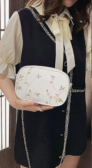 KW80641 CASUAL PAJATI SLING BAG WHITE