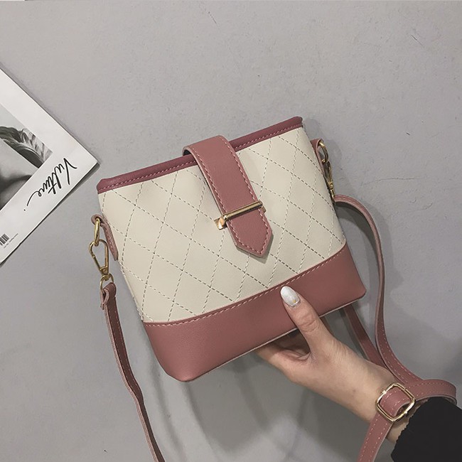 KW80661 SLING BAG PINK
