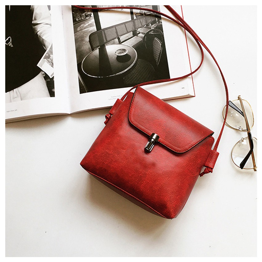 KW80678 VINTAGE STYLE BAG RED