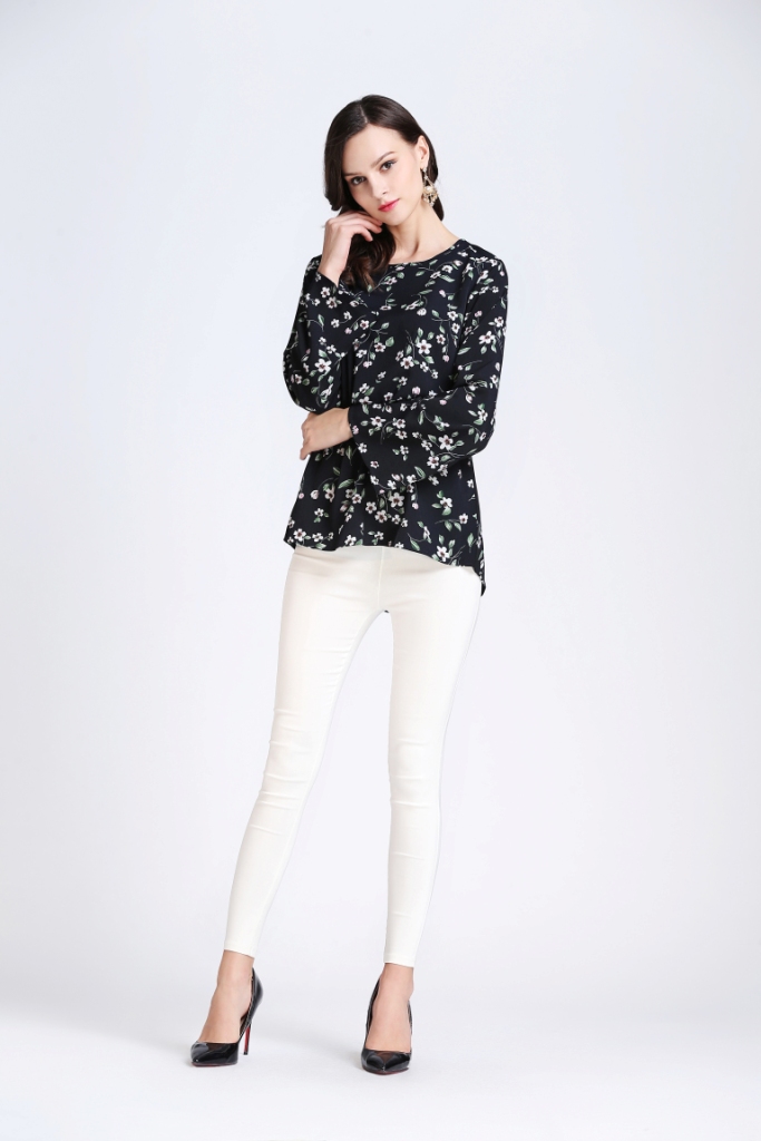 BM71245 FLORAL PRINTED TOP BLACK