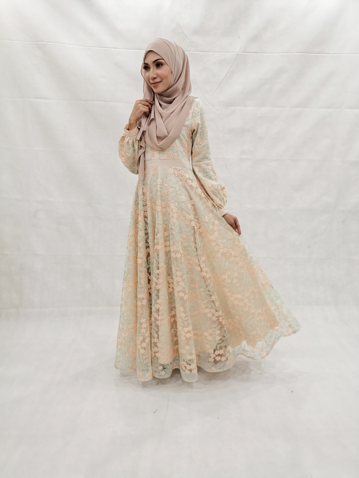 SW5205 STYLISH LACE JUBAH CREAM