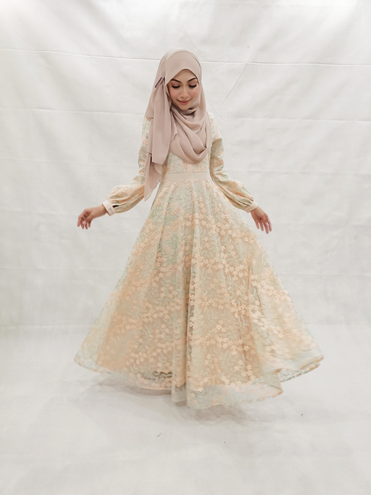 SW5205 STYLISH LACE JUBAH CREAM