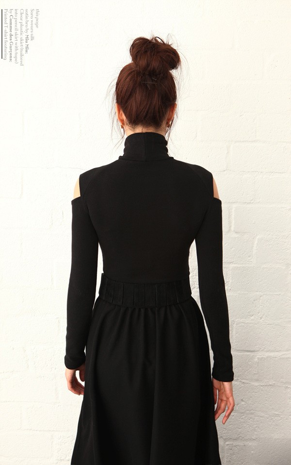 BM71256 TURTLE NECK FASHION TOP BLACK