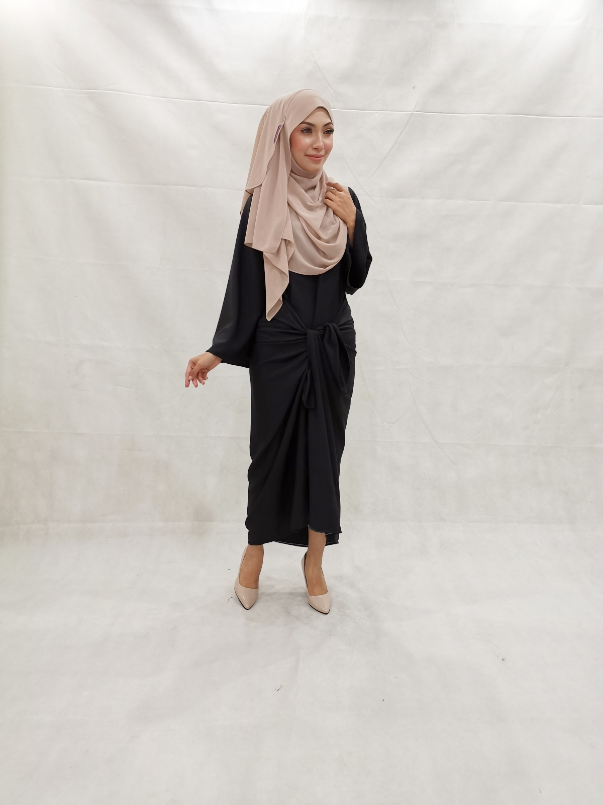 SW5231 PLAIN KNOT DRESS BLACK