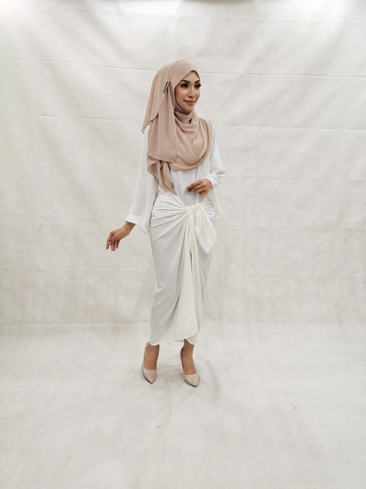 SW5231 PLAIN KNOT DRESS WHITE
