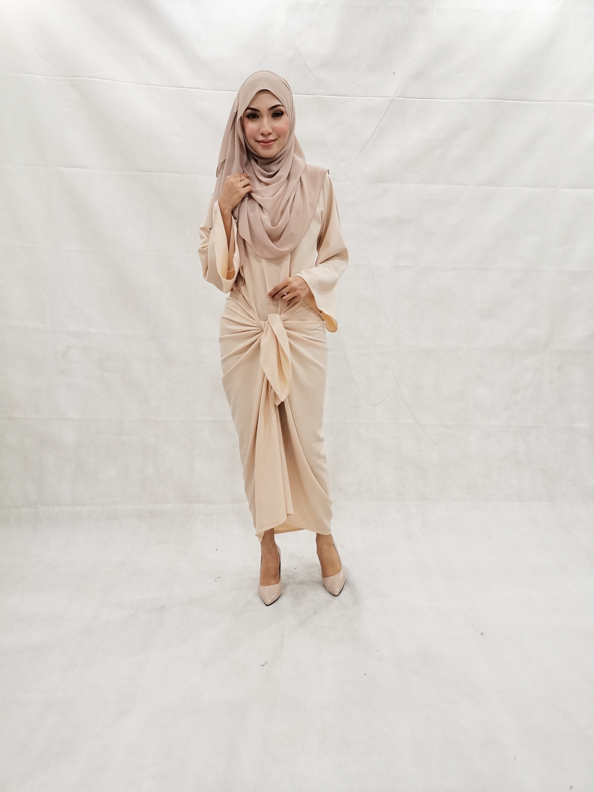 SW5231 PLAIN KNOT DRESS CREAM