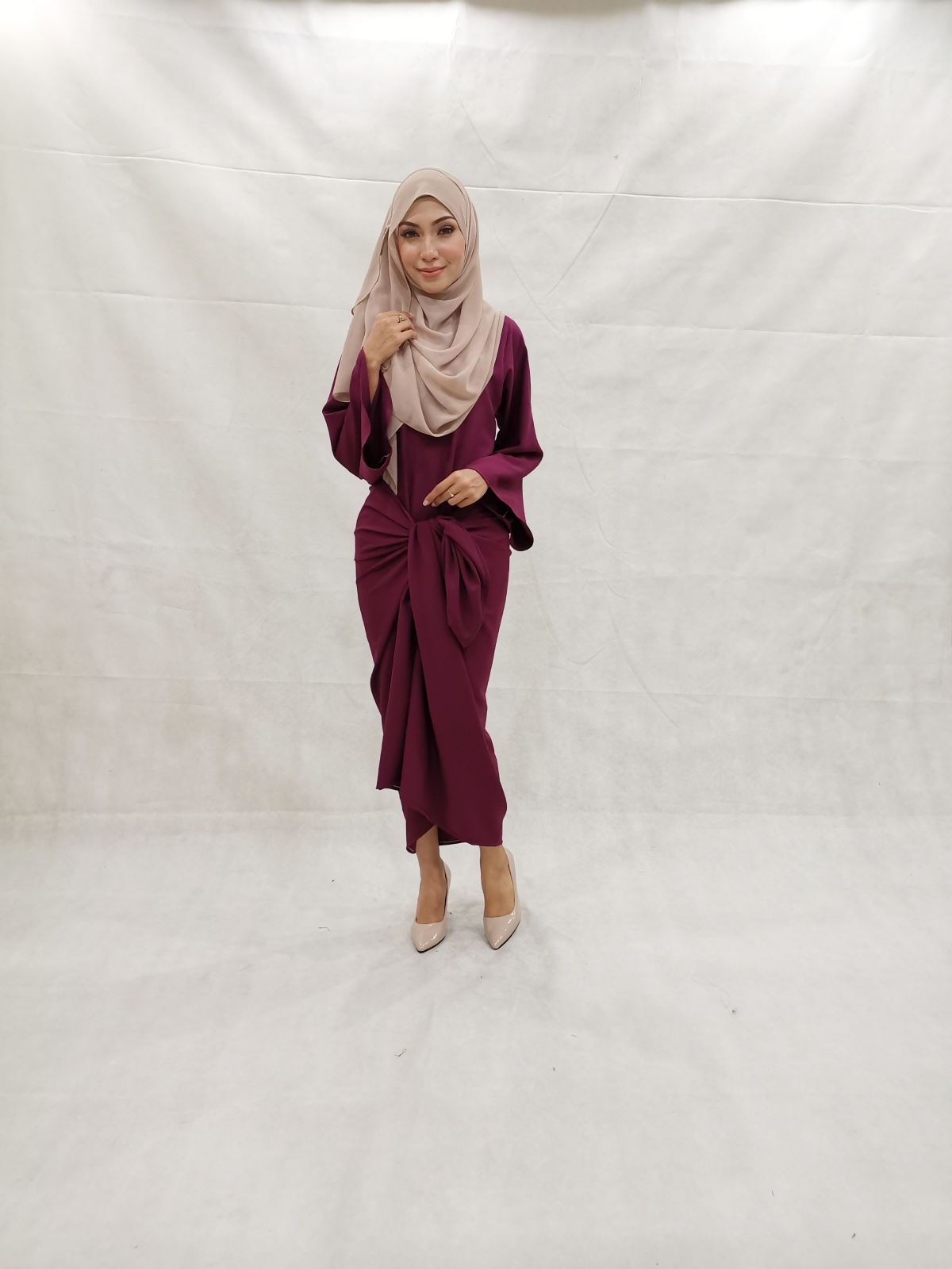 SW5231 PLAIN KNOT DRESS MAROON