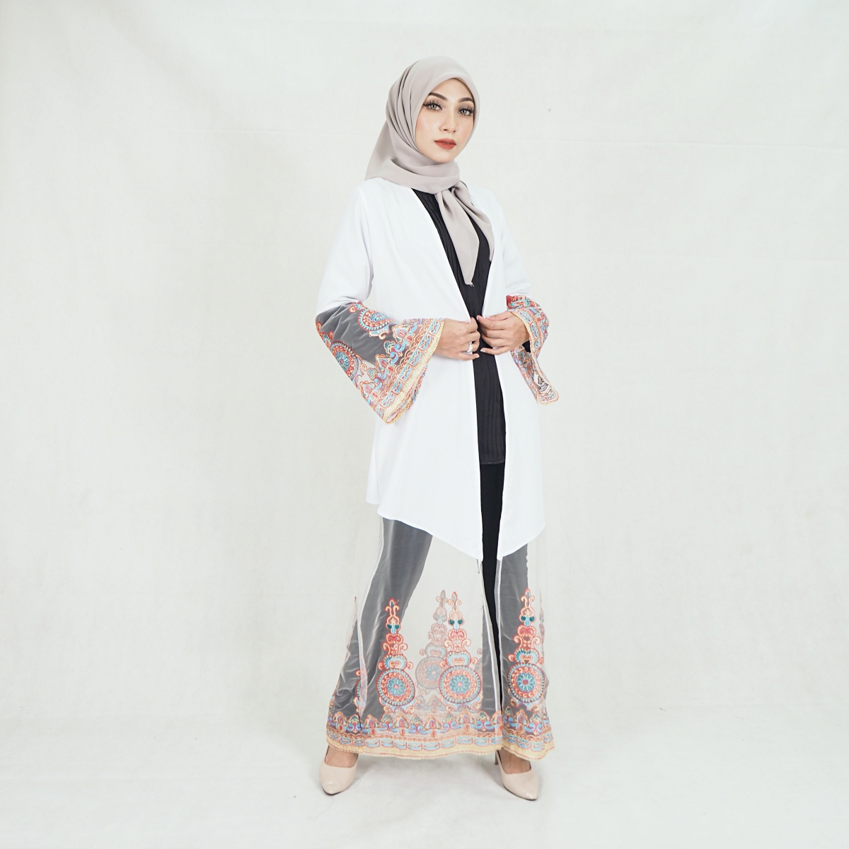 SW5300 ELEGANT LONG CARDIGAN WHITE