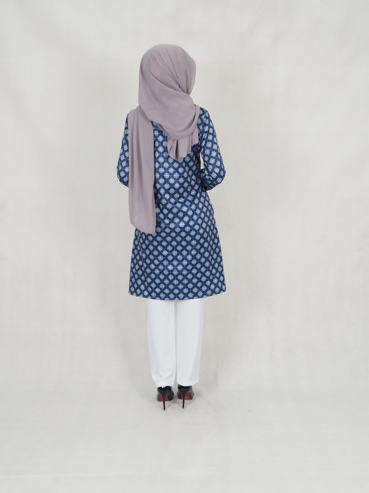SW5307 MUSLIMAH PRINTED BLOUSE BLUE