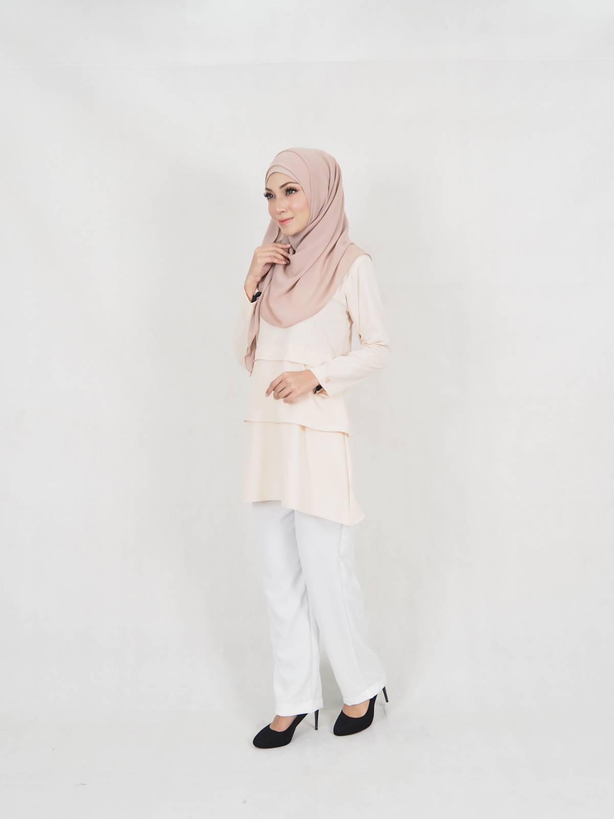 SW5325 TYA BLOUSE CREAM