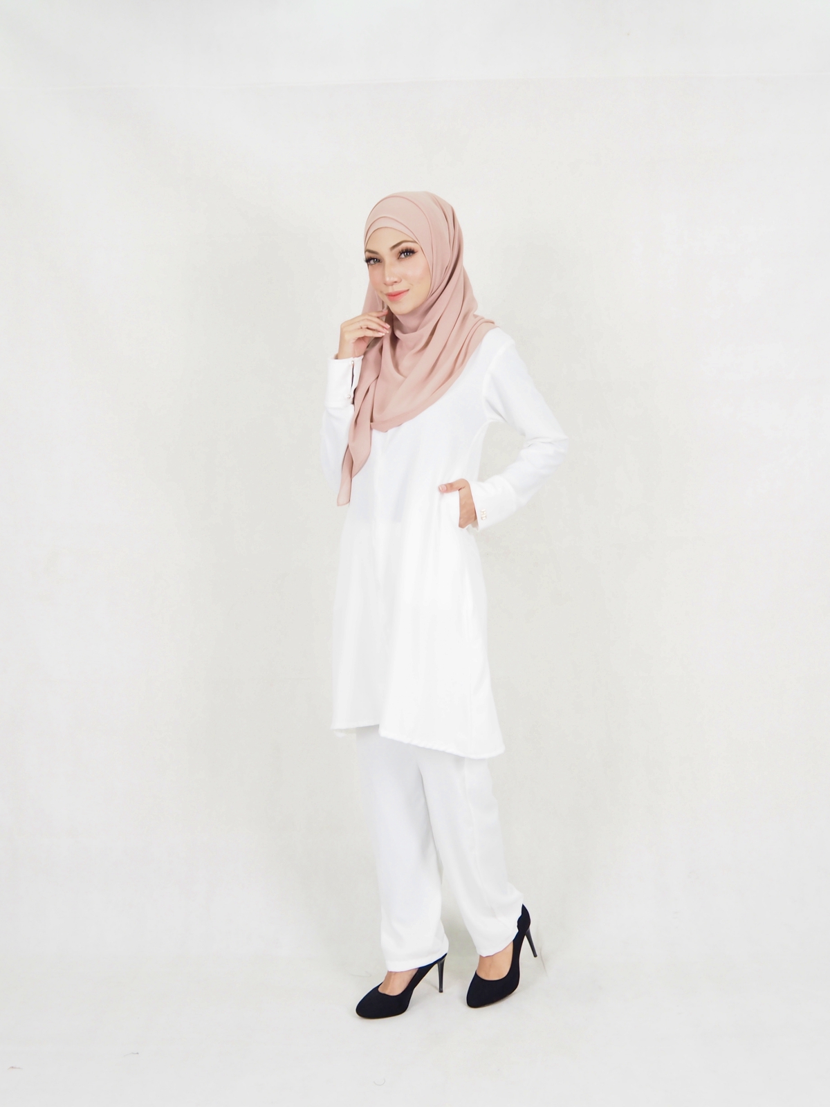 SW5326 WOMEN'S MODERN BLOUSE WHITE