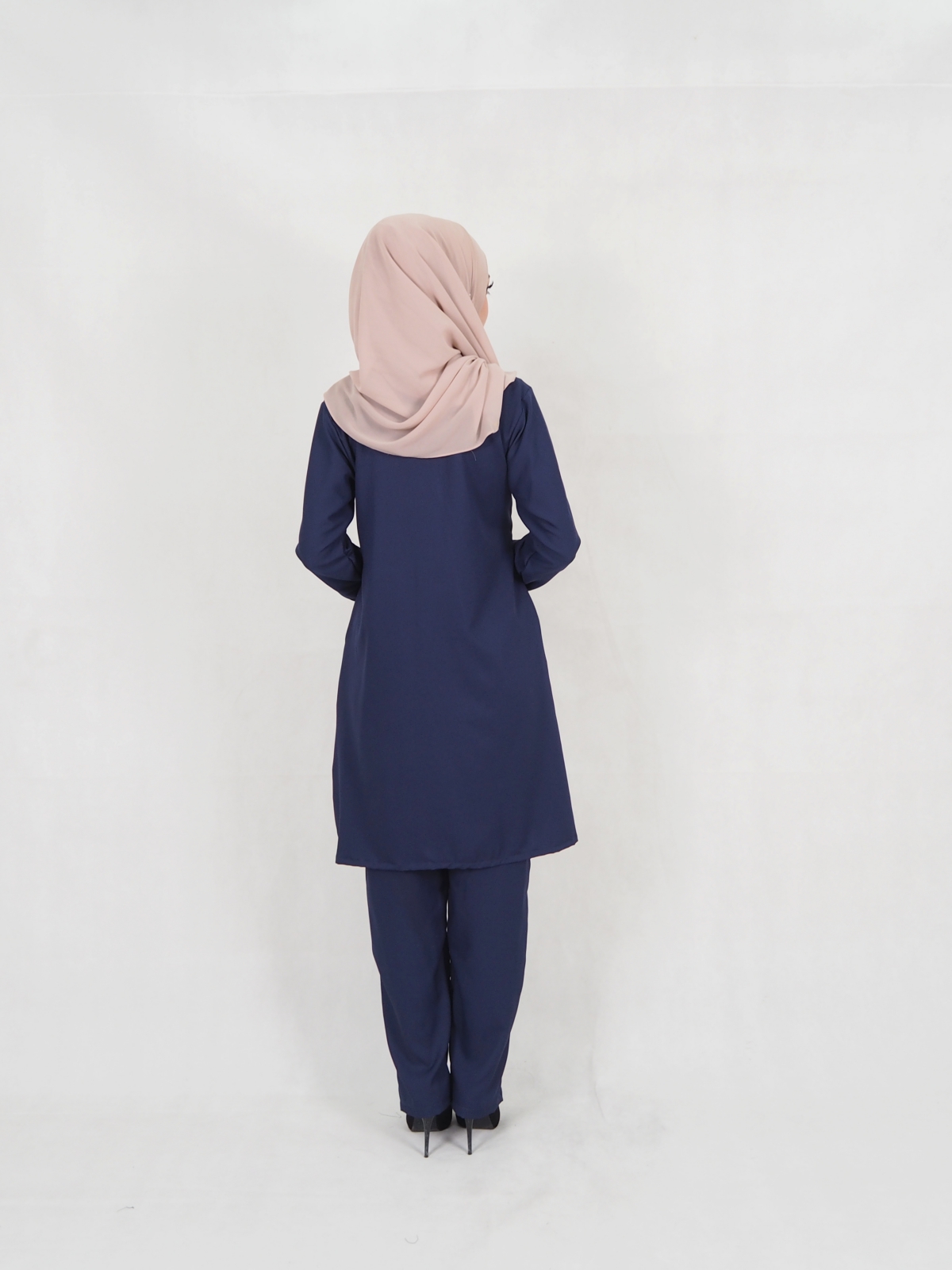 SW5326 WOMEN'S MODERN BLOUSE NAVY BLUE