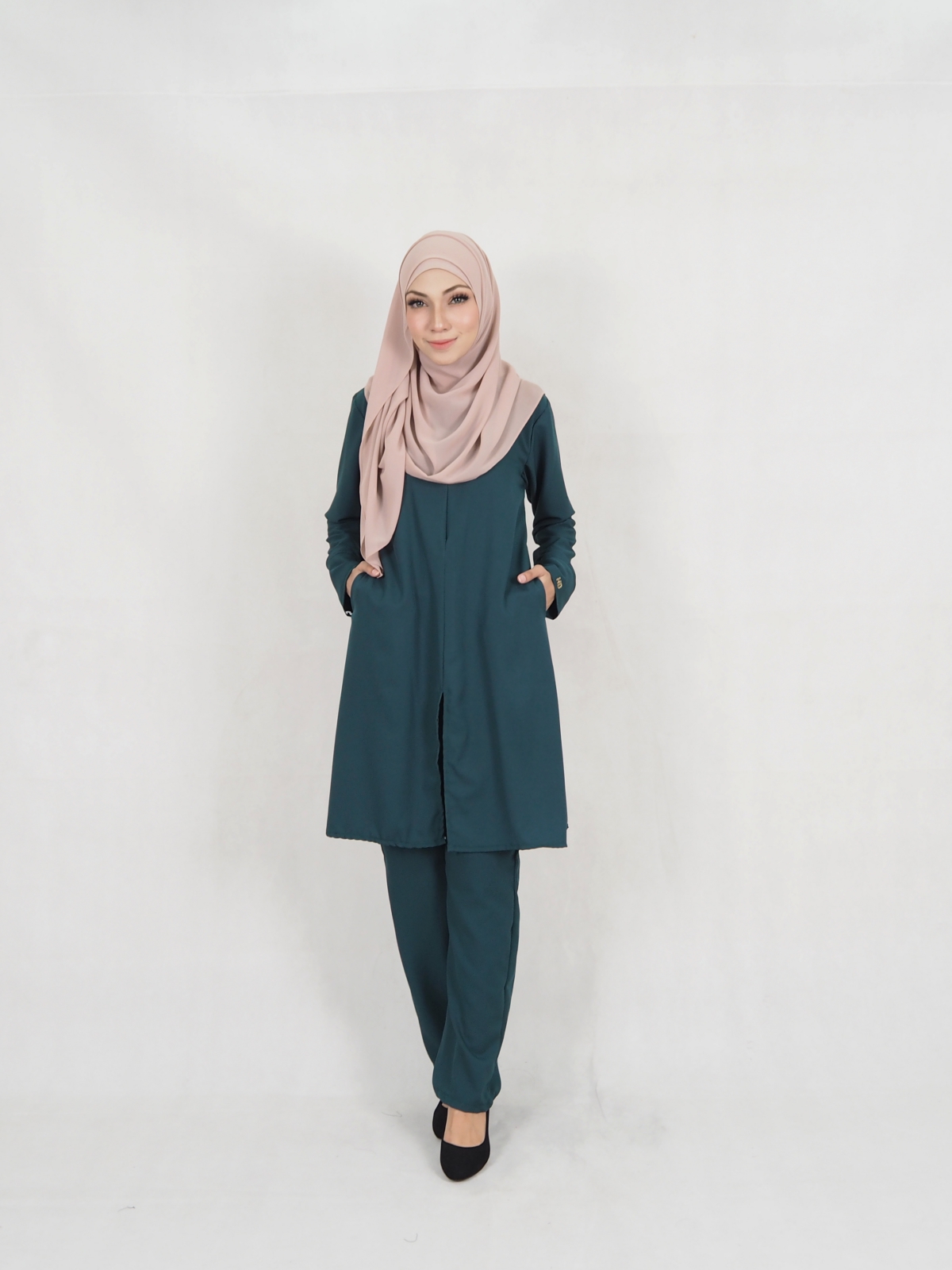 SW5331 WOMEN'S SET WEAR EMERALD GREEN