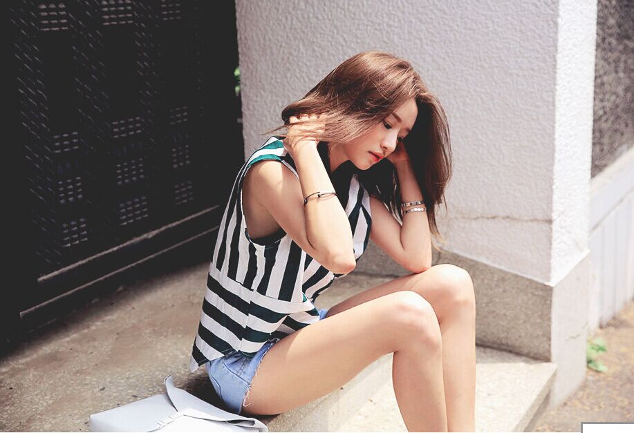 BM71280 Stripe Button Top As Picture