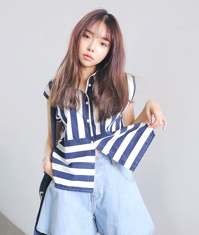 BM71280 Stripe Button Top As Picture